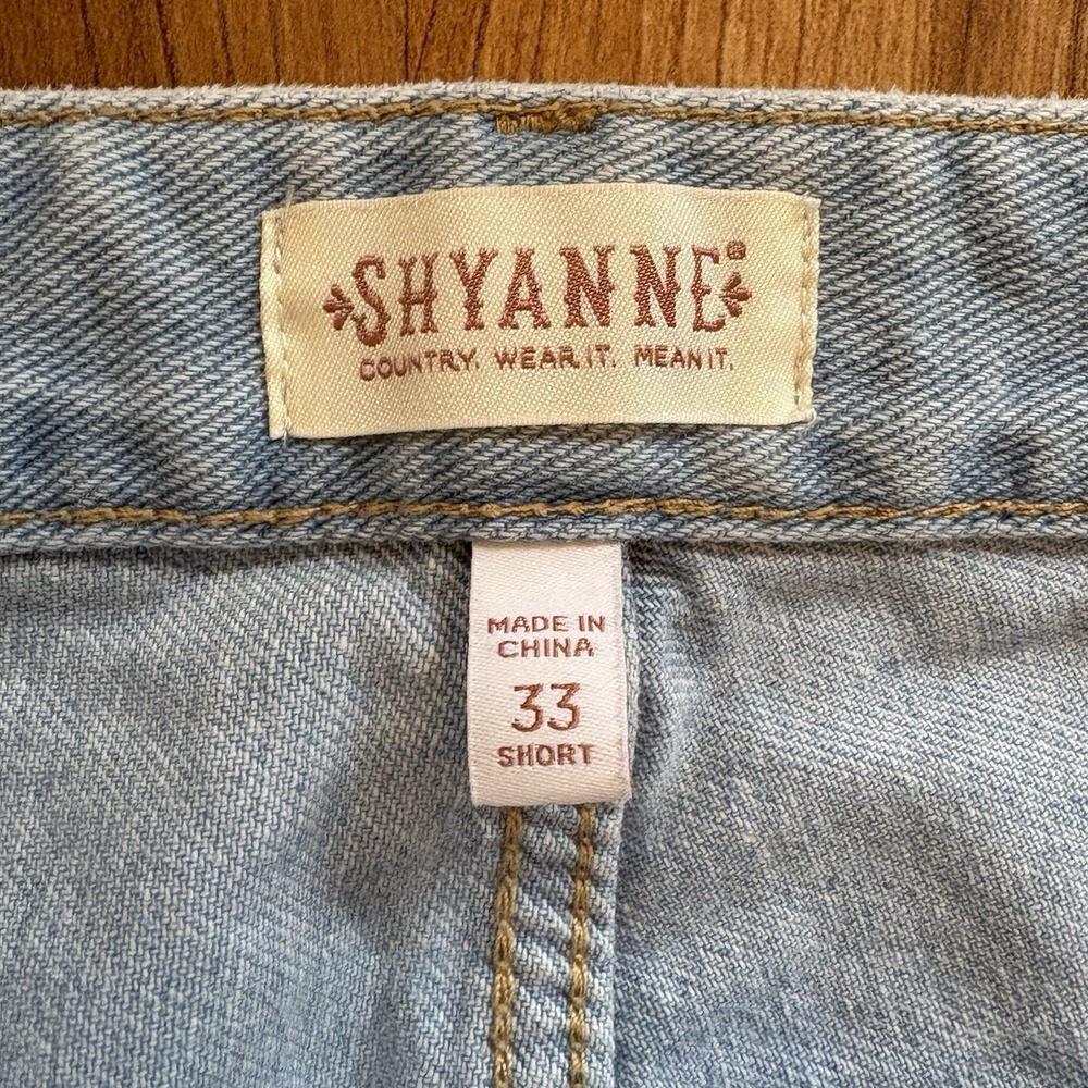 SHYANNE WOMEN'S TWO TONE LIGHT WASH HIGH RISE FLARE JEANS 33‎ SHORT Western - Picture 8 of 14